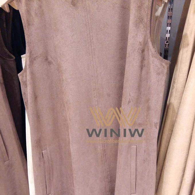 衣服のための通気性および安定した総合的な革